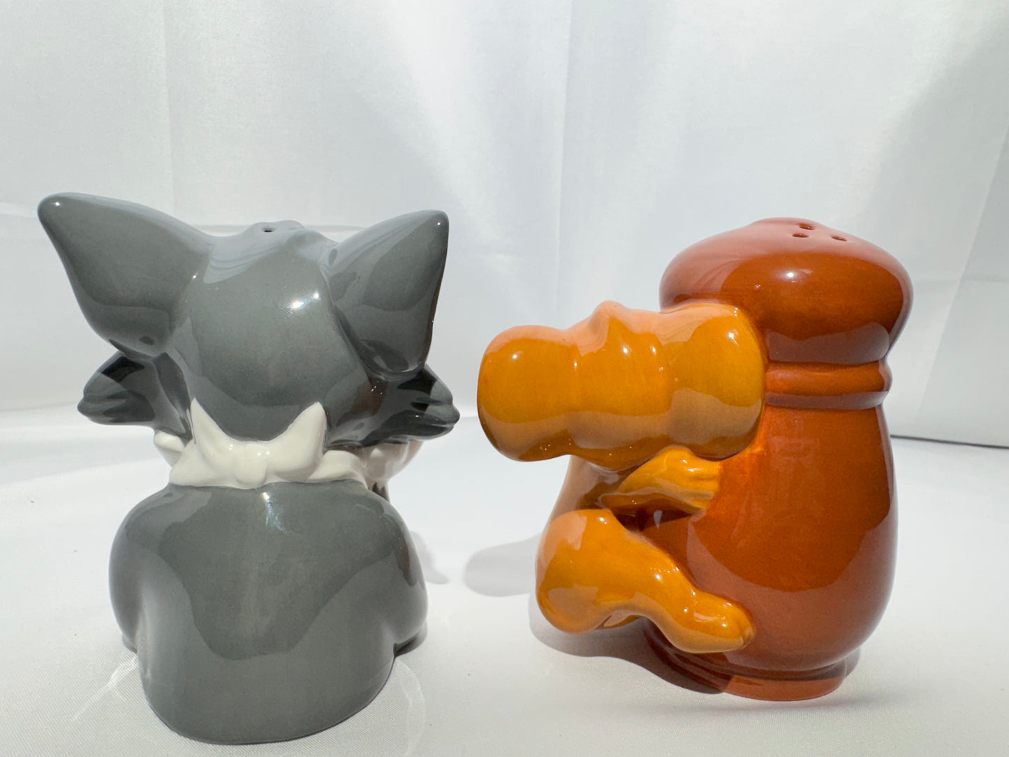 Vintage Tom and Jerry Salt & Pepper Shaker Set – 2001 Hanna-Barbera – Original Stoppers