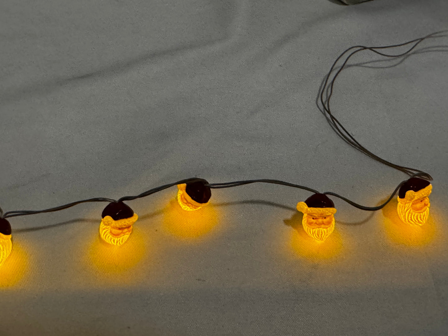 Department 56 String of 12 Santa Lights Village Accessory #53123