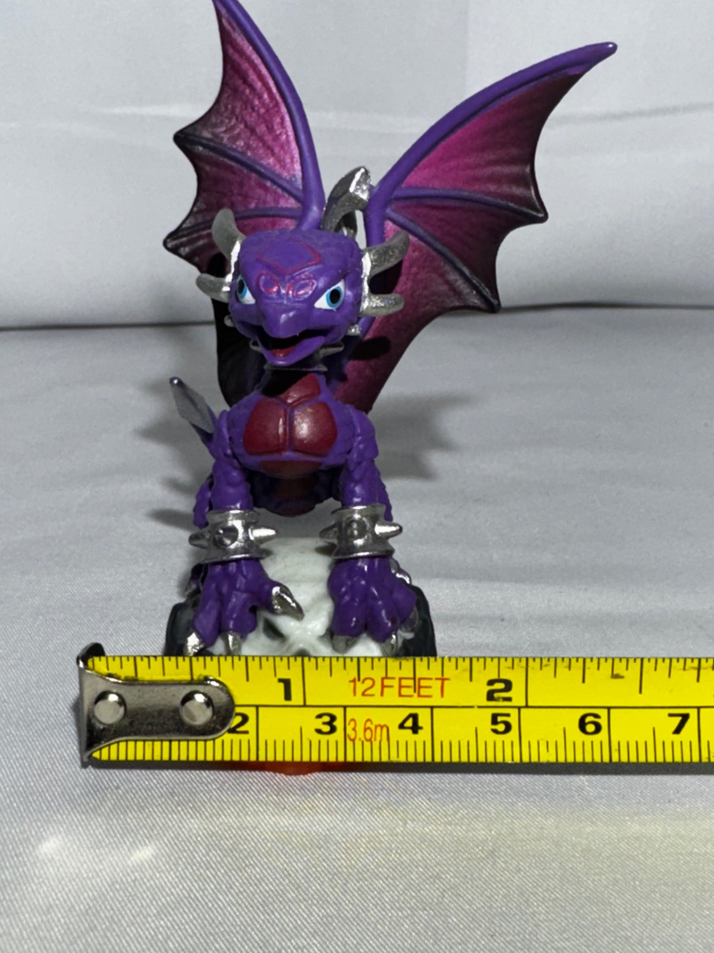 Skylanders Giants Cynder Series 2 Undead Dragon Figure Activision