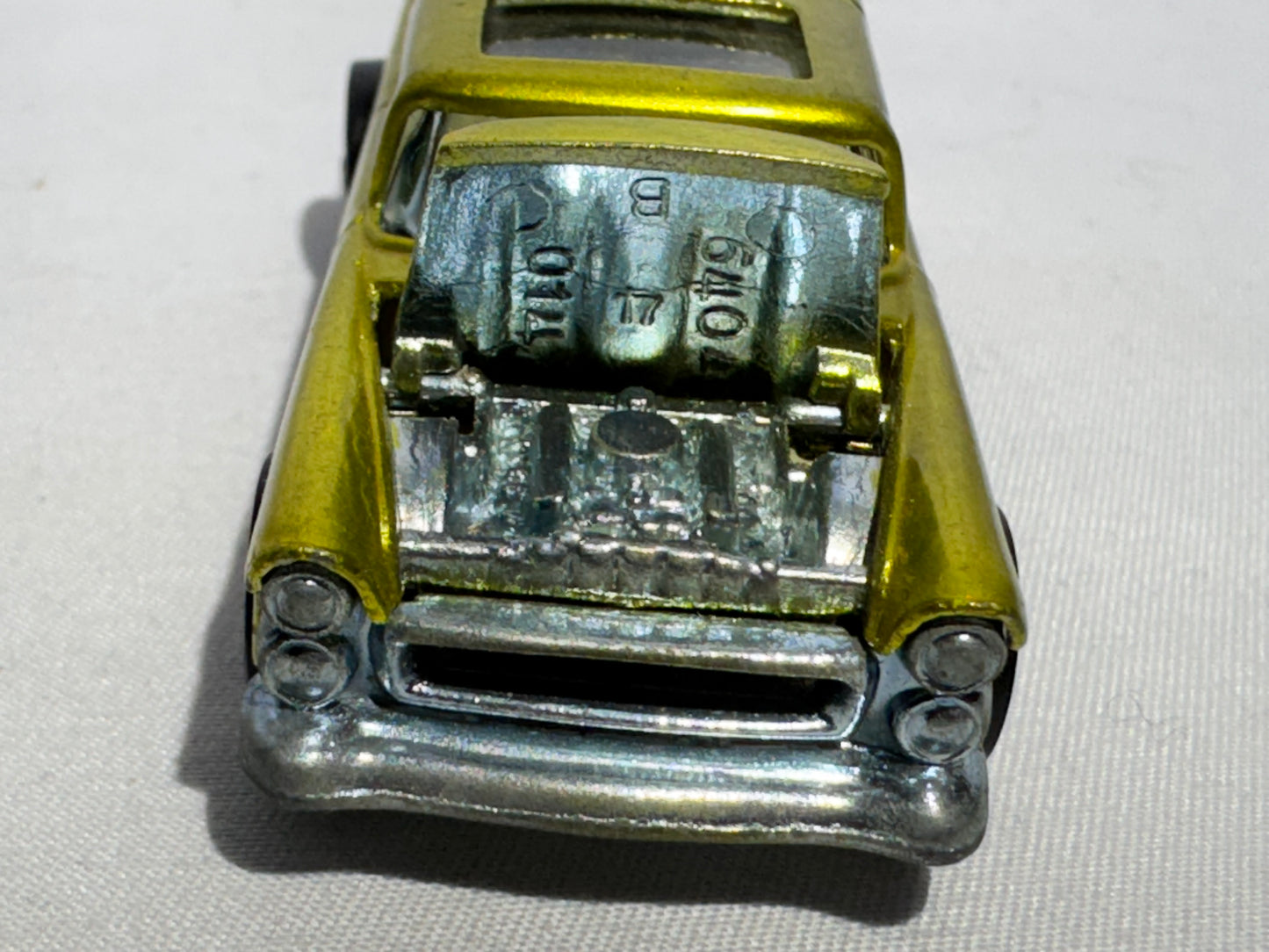 Vintage Hot Wheels Redline – 1969 Classic Nomad – Antifreeze Green