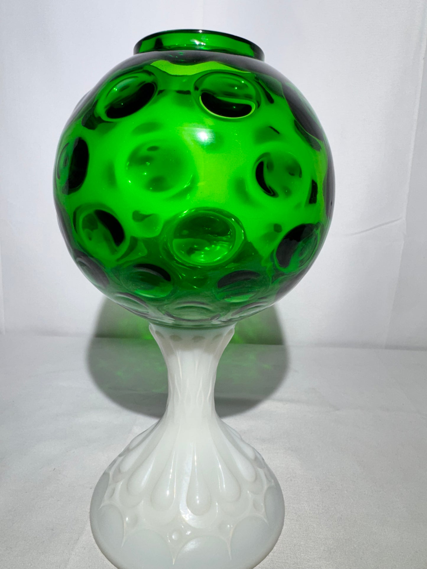 Fenton Coin Pedestal Ivory Ball Rose Bowl – Green & Milk Glass