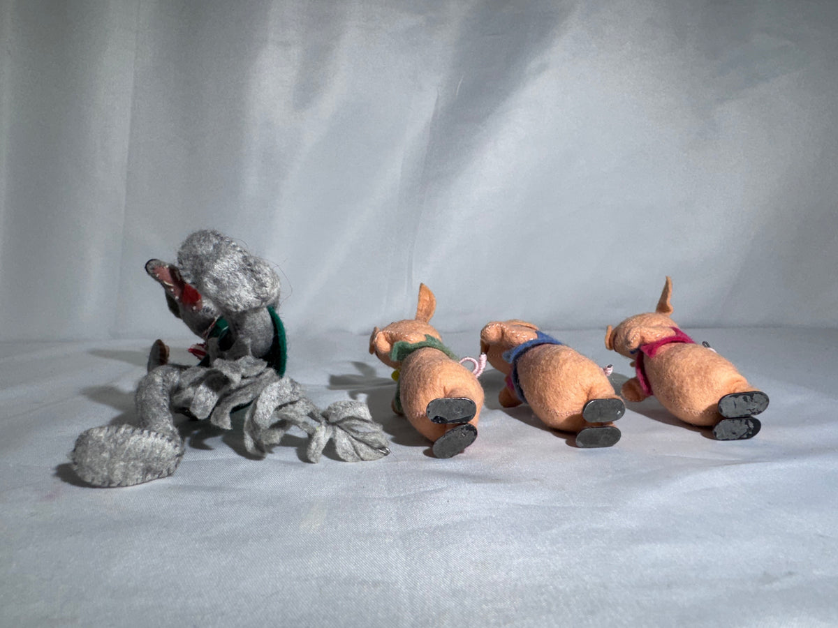 Vintage BAPS Germany Big Bad Wolf & Three Little Pigs Felt Miniature Doll Set – 1940s–1950s