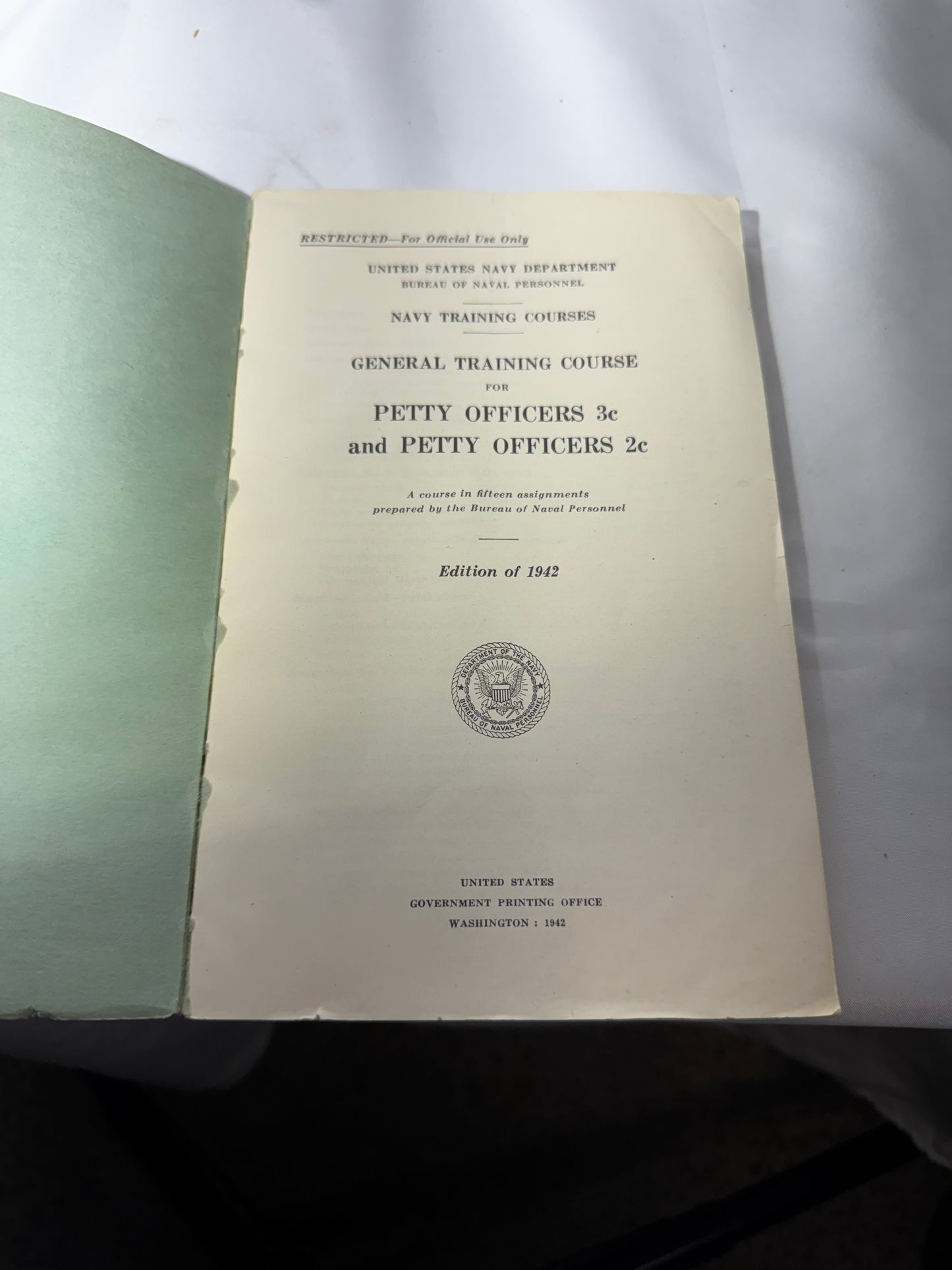 Vintage 1942 U.S. Navy General Training Course Petty Officers 3C & 2C WWII Manual - book