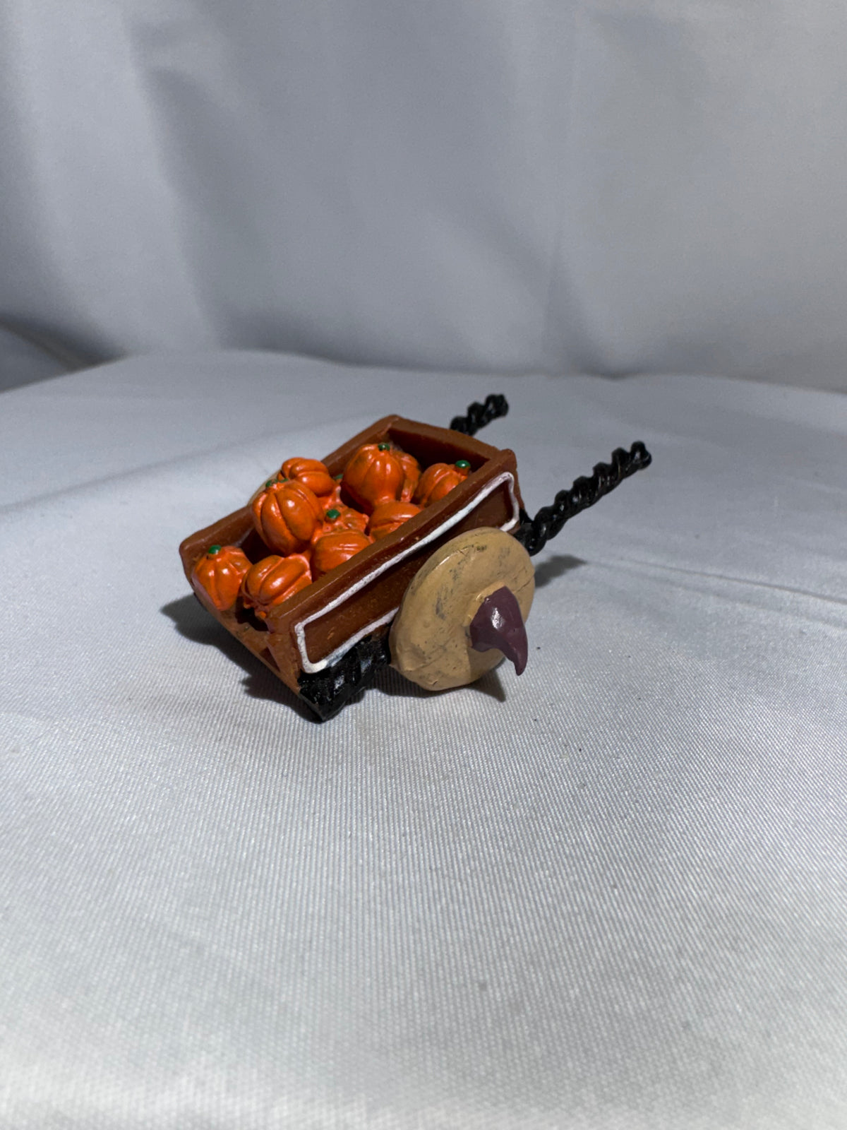 Lemax Sugar N’ Spice Pumpkin Wagon #52123 — Vintage 2005 Halloween Village accessory