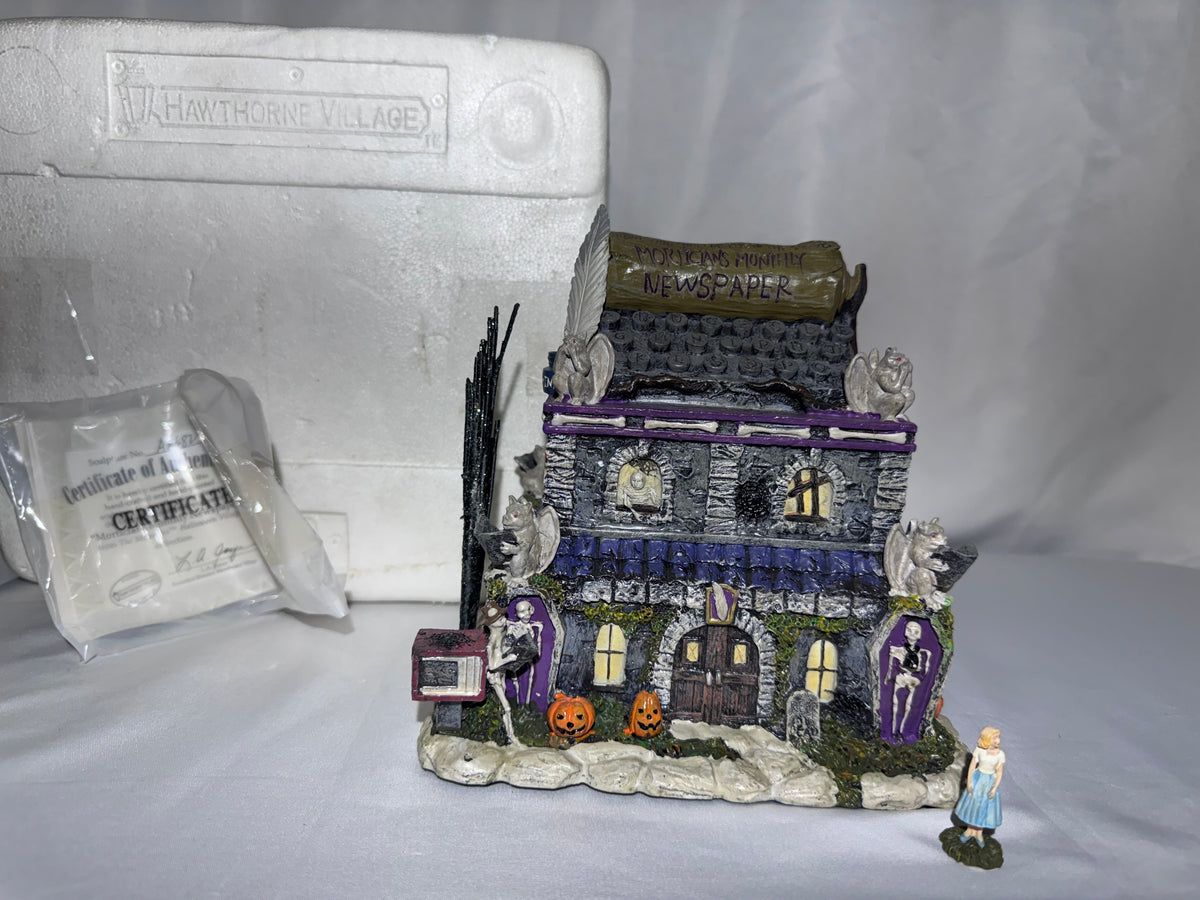 Hawthorne Village The Munsters 2004 Halloween Village – “Morticians Monthly Newspaper” Building A8582