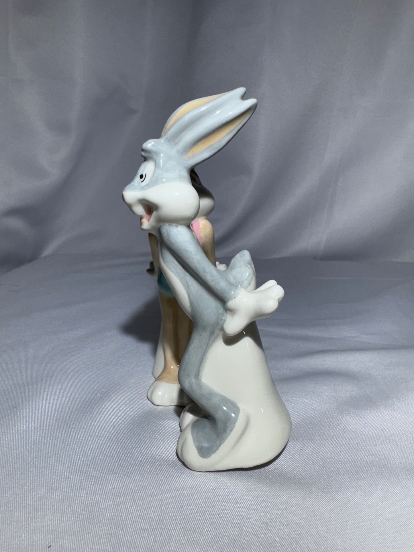 Vintage 2016 Looney Tunes Lola Bunny & Bugs Bunny Magnetic Salt & Pepper Shaker Set – Westland Giftware