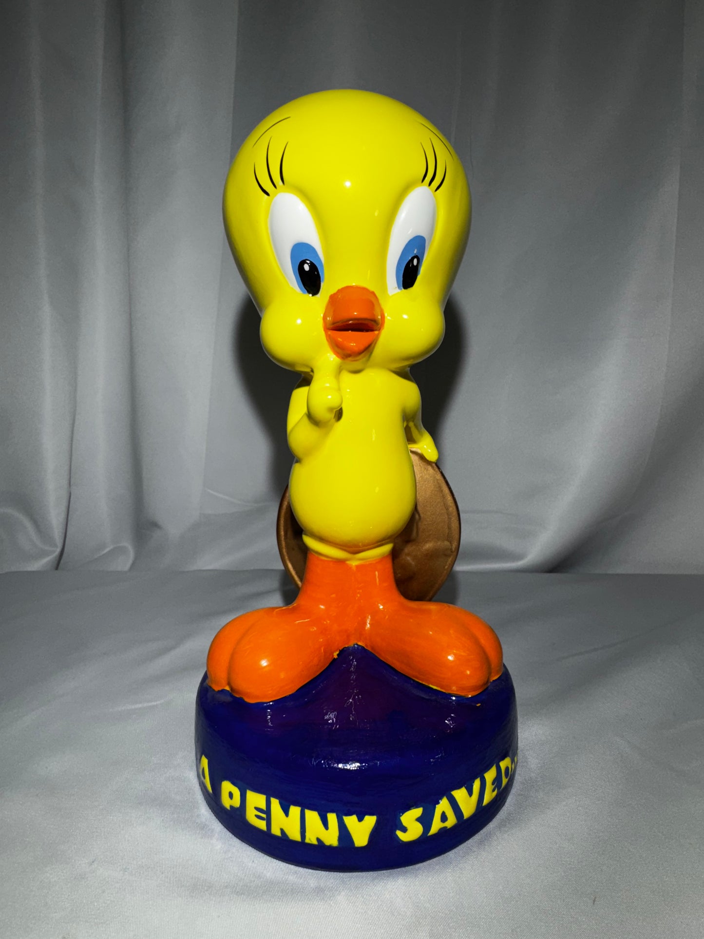 1997 Warner Bros Studio Store Tweety Bird Ceramic Piggy Bank “A Penny Saved” 10.5”