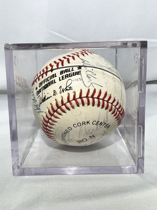 Official National League Baseball – 1990 San Francisco Giants – Multiple Autographs