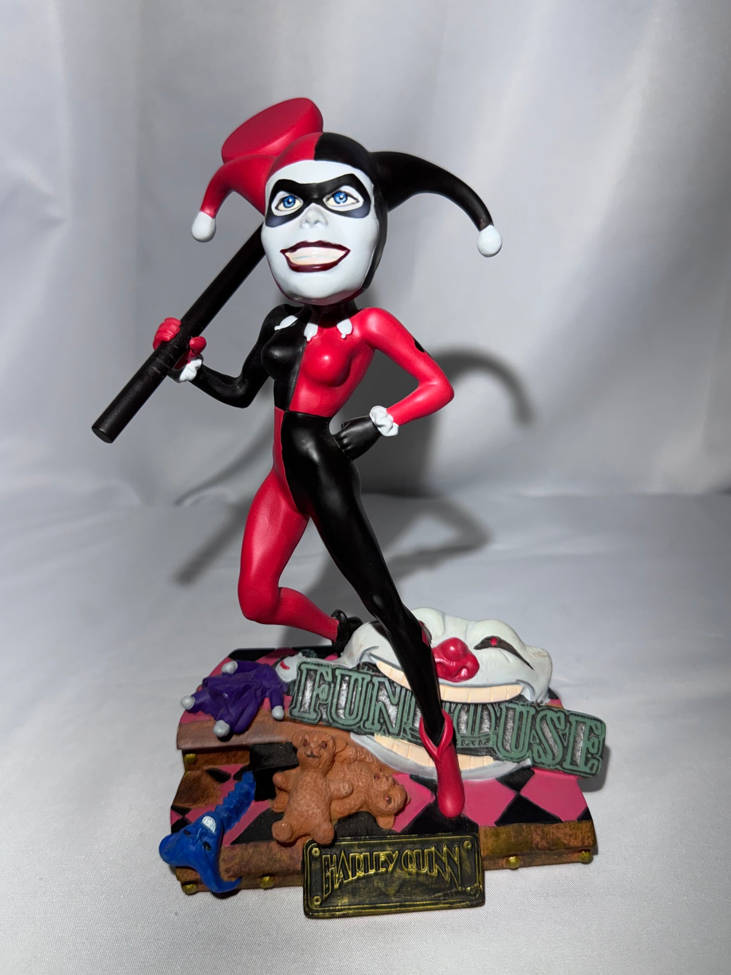 2005 Monogram Harley Quinn Headstrong Heroes & Villains Bobblehead DC