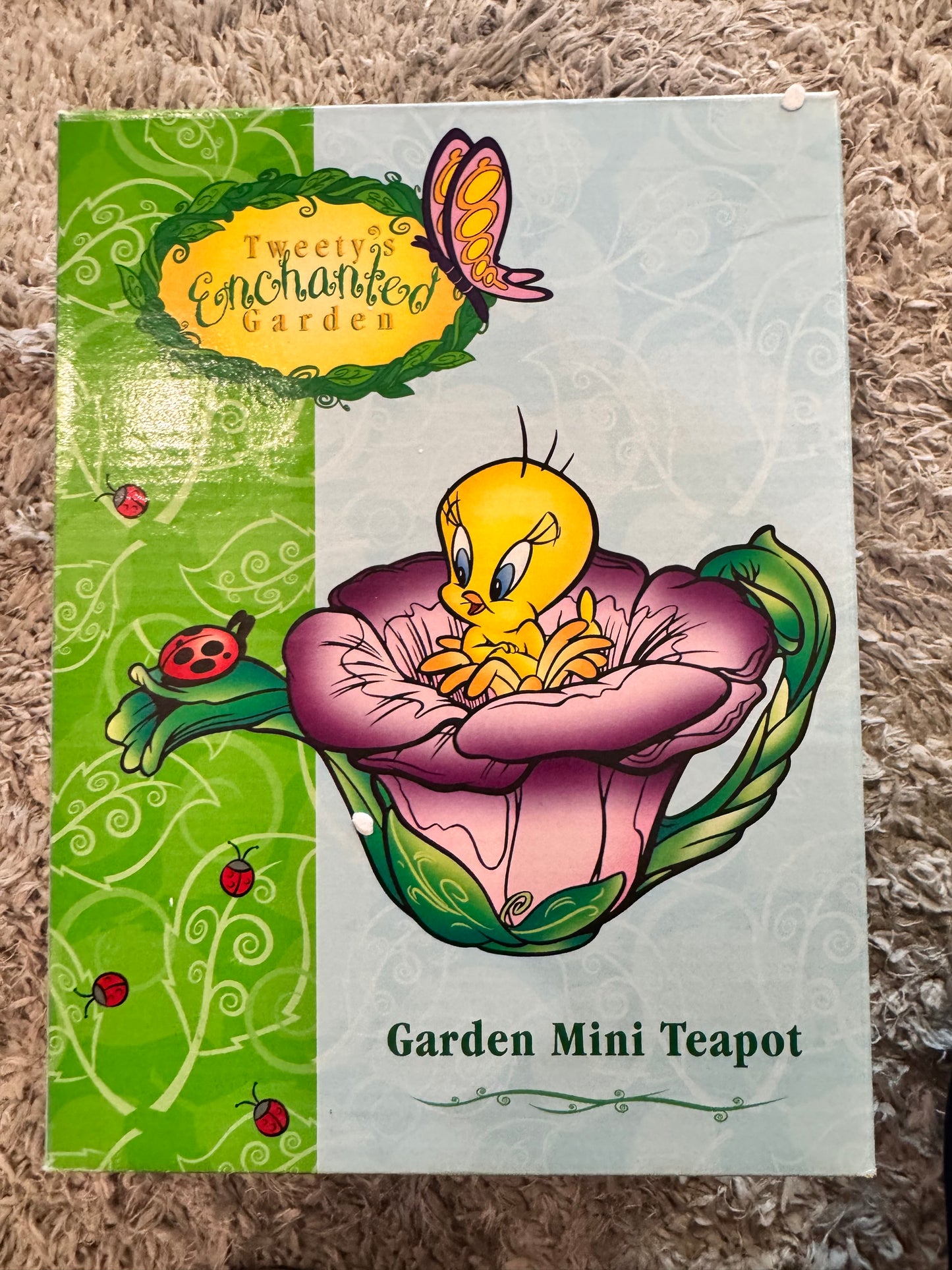 Tweety bird Flower with Lady Bug- 6” tea pot - looney Tunes-Warner Brothers 1999