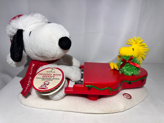 Hallmark “Swingin with Snoopy” Animated Musical Light-Up Figurine