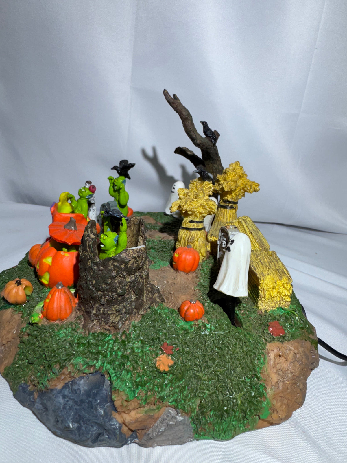 Lemax Spooky Town Playful Spirits Table Accent 2007 – AS-IS