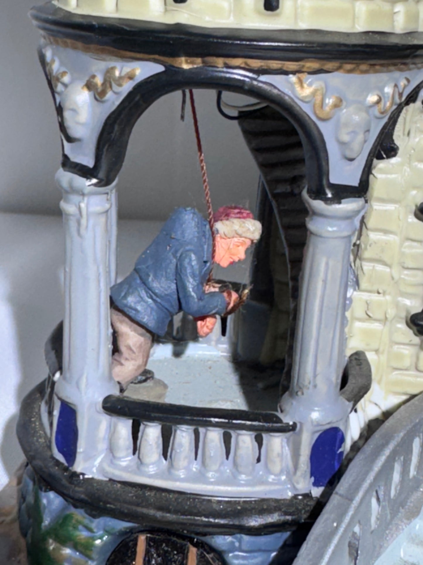 Lemax Spooky Town Madam Ashbury’s House of Wax #35784 – Retired 2003 Halloween Village