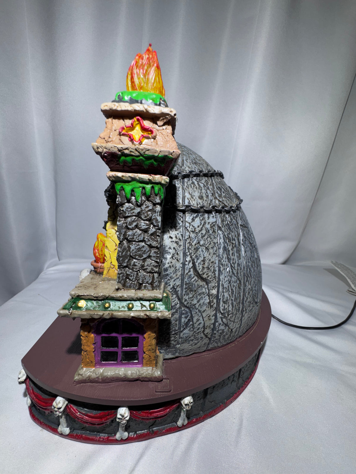 Lemax Spooky Town Symphony of Screams #85303 – 2018 – Animated Halloween Village