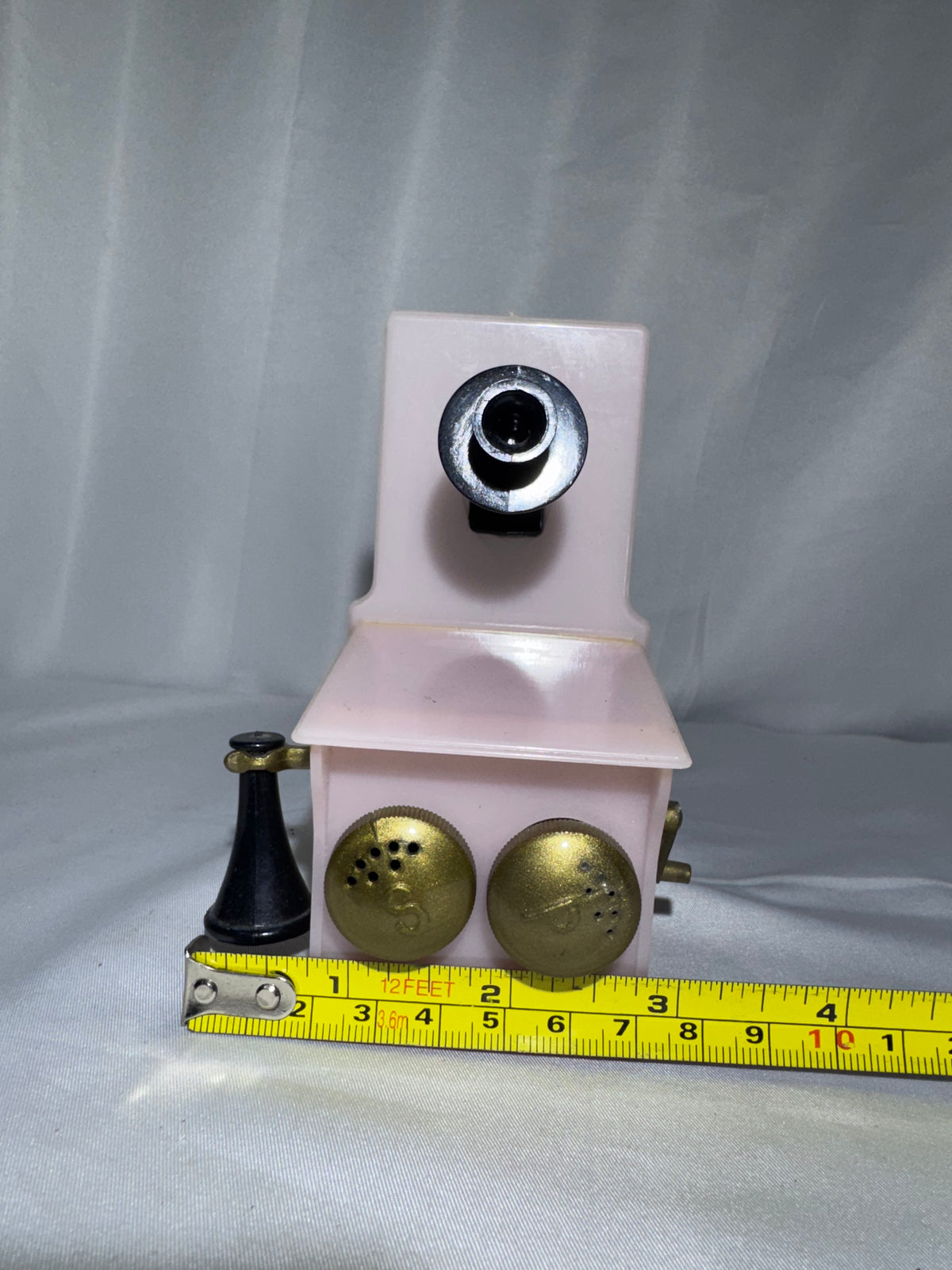 Vintage MCM Pink Plastic Wall Mount Crank Telephone Salt & Pepper Shakers