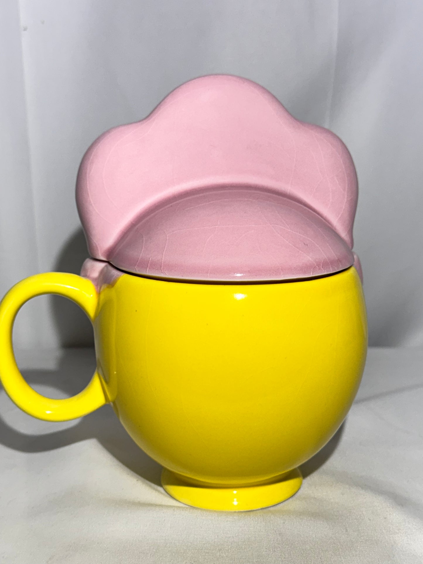 Teleflora Smiley Face Baby Ceramic Mug with Lid – “Happy Baby Girl” (Pink)