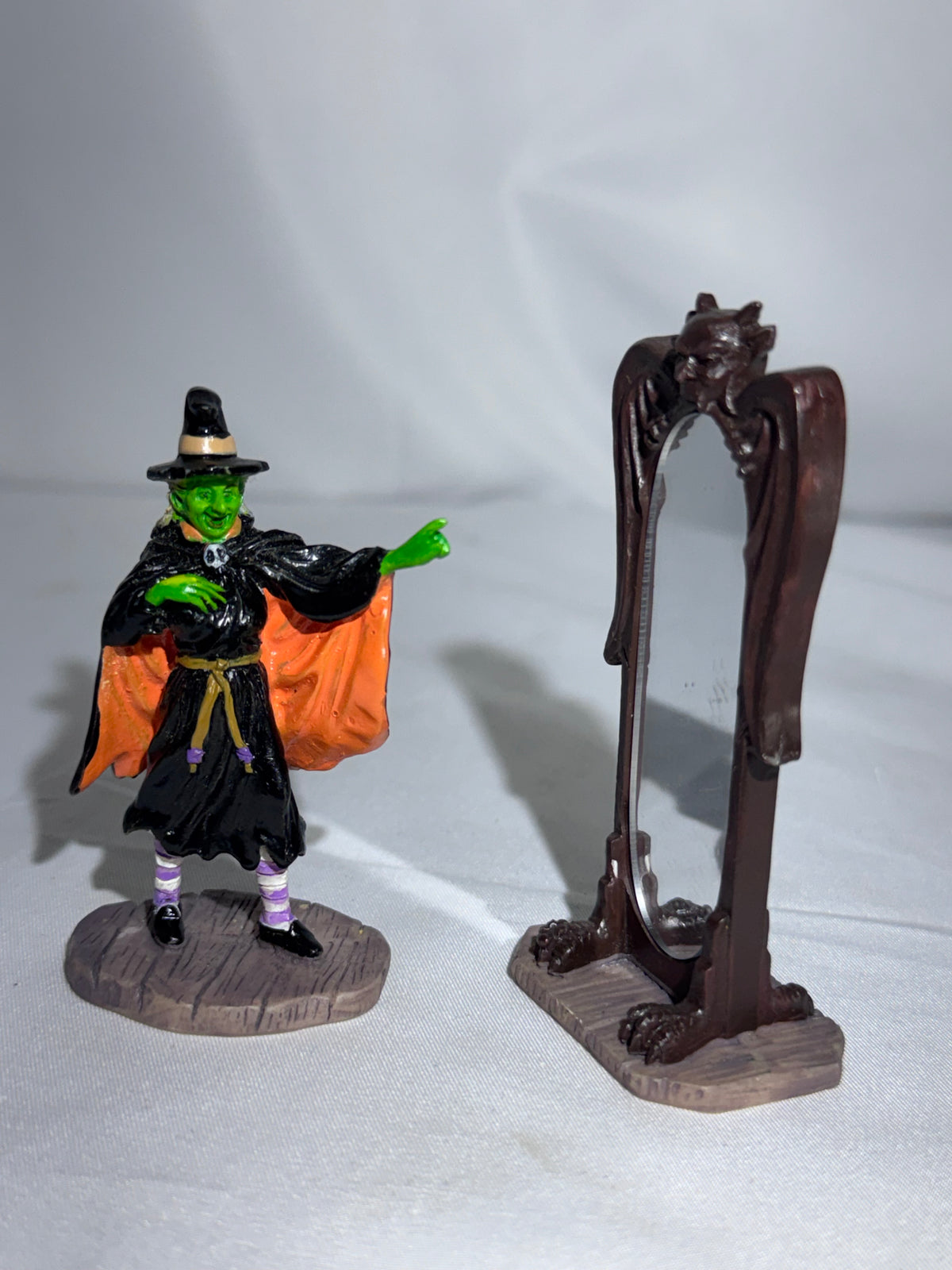Lemax Spooky Town “Mirror Mirror” Figurine Set #52103 — Retired 2005