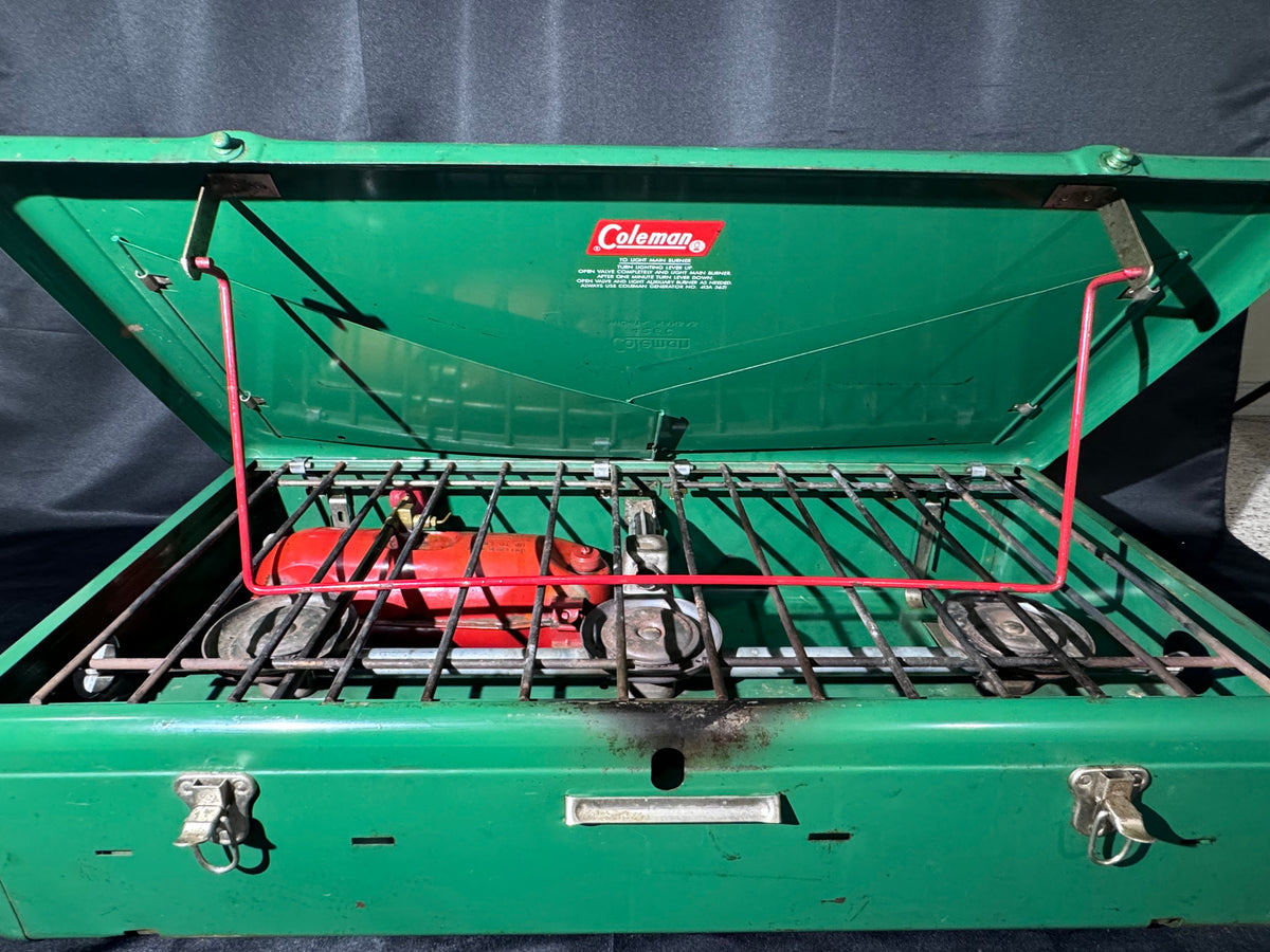 Vintage Coleman Model 426C 3-Burner Liquid Fuel Camp Stove – 1962–1964