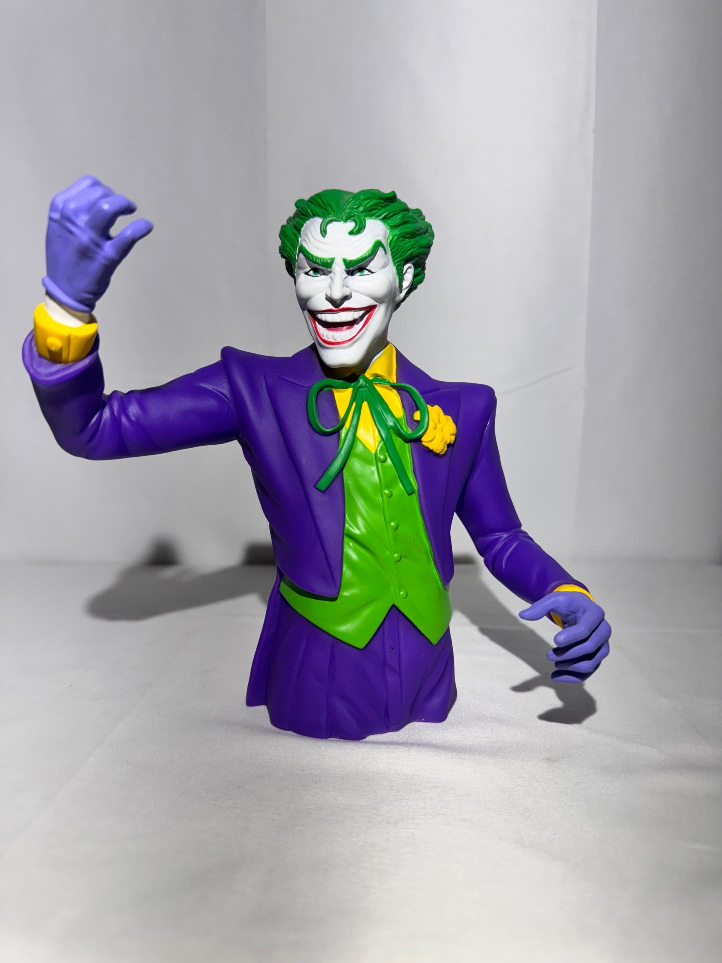 Joker Bust Vinyl Piggy Bank – Stock #45202 DC Comics