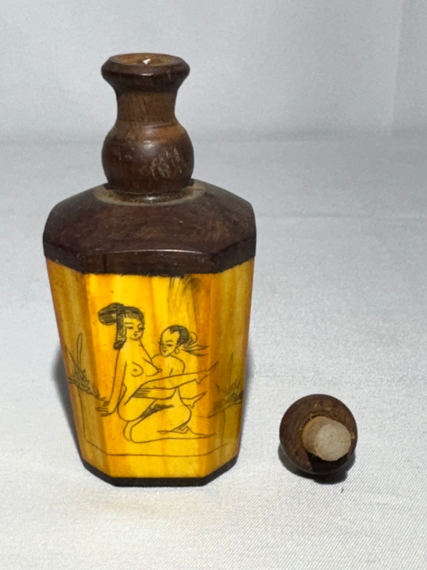 Antique Chinese Bovine Bone & Wood Snuff Bottle – Eight-Sided Hand-Painted Scrimshaw Erotic Scene