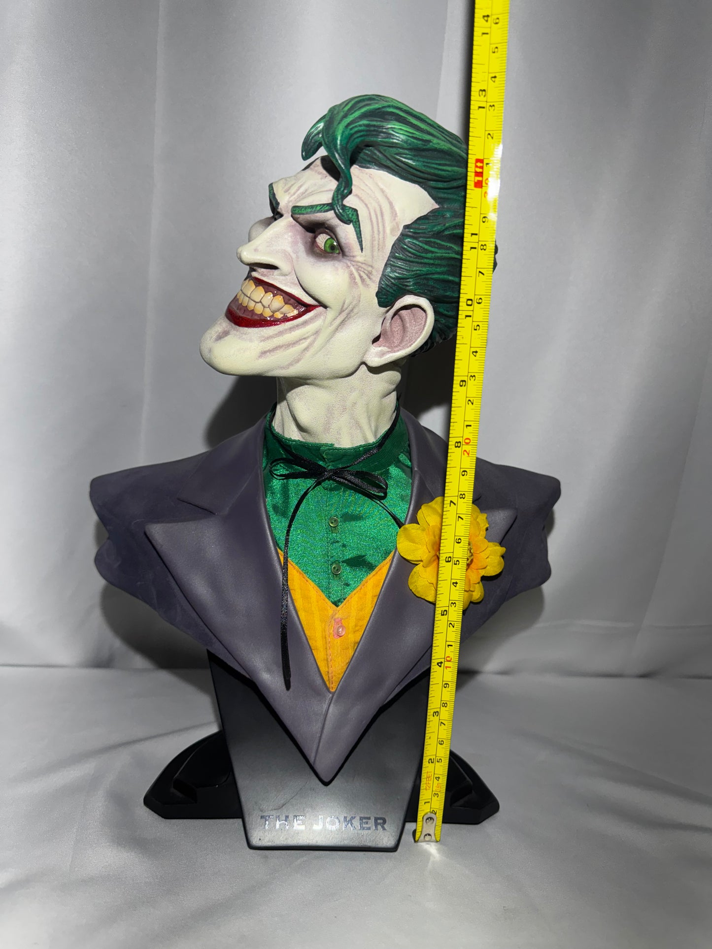 The Joker 1:2 Scale Bust 'Don't Let the Smile Fool you" #487/1000 DC Comics