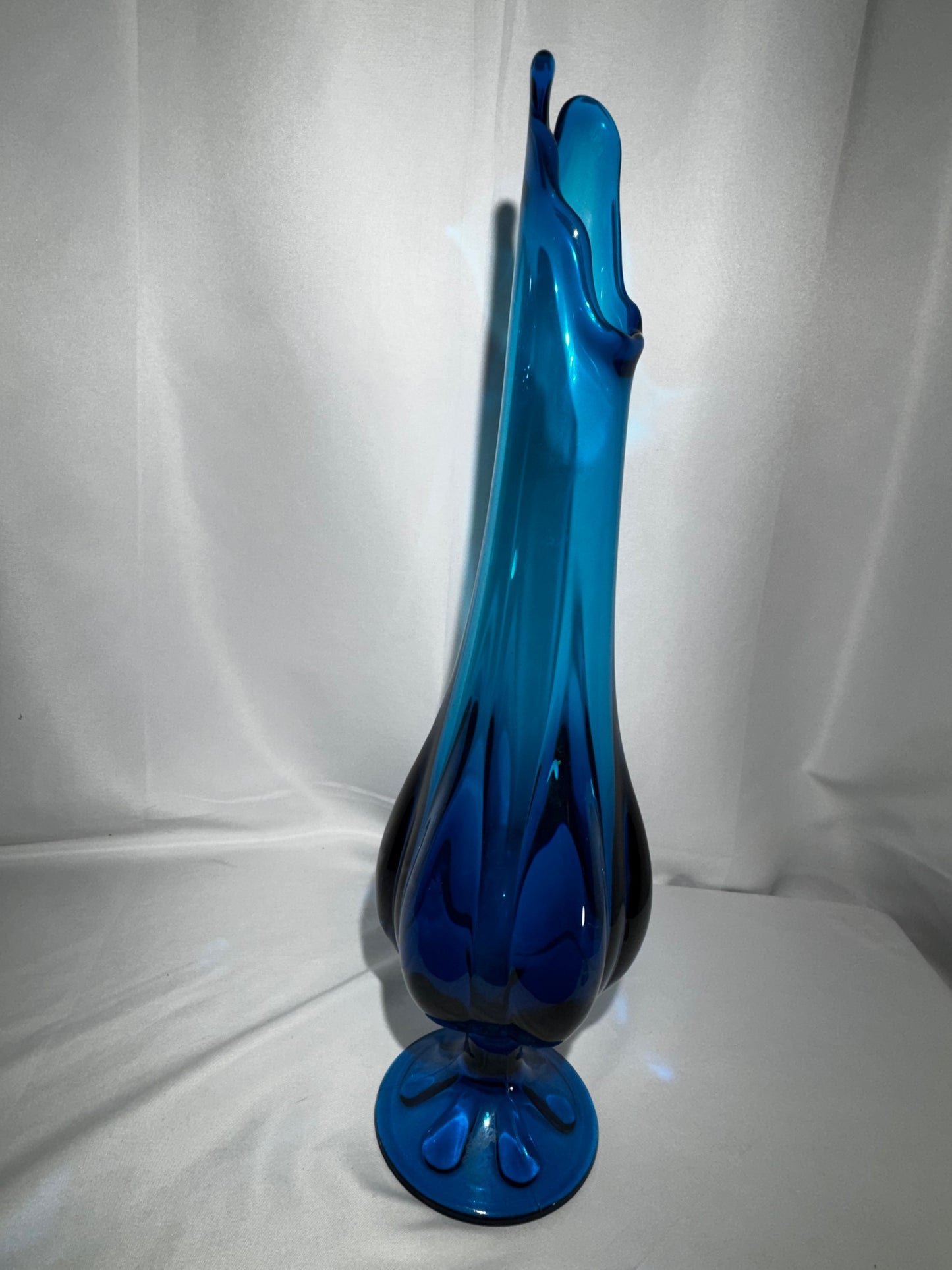 Vintage Viking Glass Epic Bluenique 17” 6-Petal Swung Vase #1435 Mid Century MCM