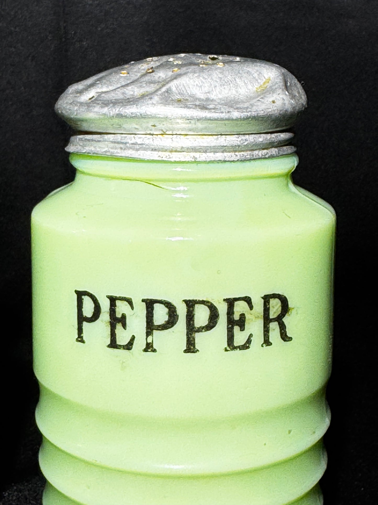 Vintage Jeannette Jadeite Salt & Pepper Shakers Ribbed Beehive Uranium Glass 1930s