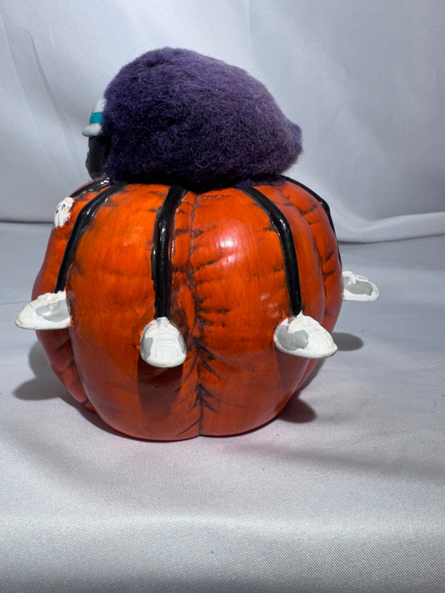Vintage 1986 Hand-Painted Pumpkin & Spider Ceramic Figurine – Dona’s Mold