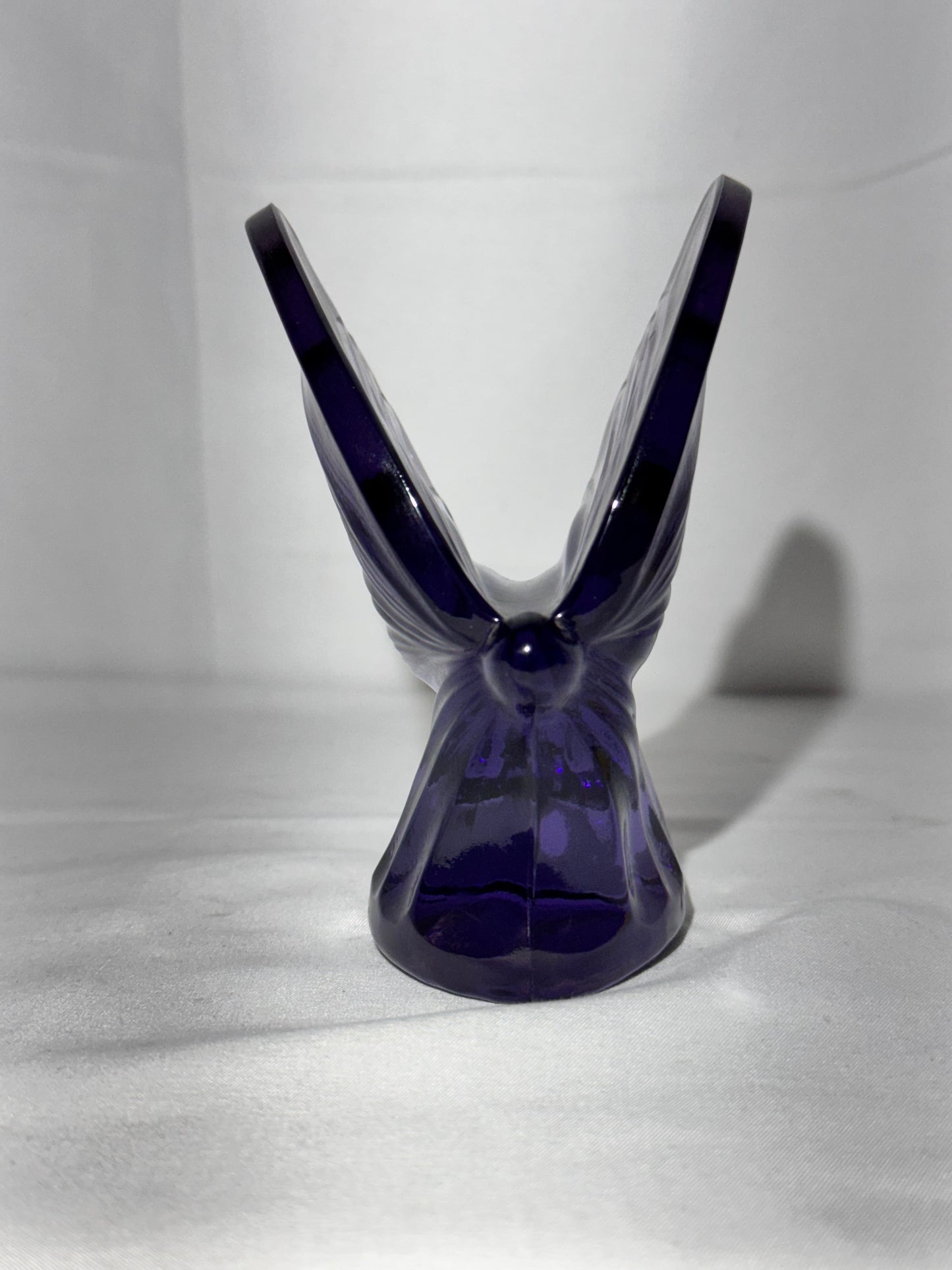 Vintage Fenton Amethyst Glass Butterfly – Lovely Display or Paperweight