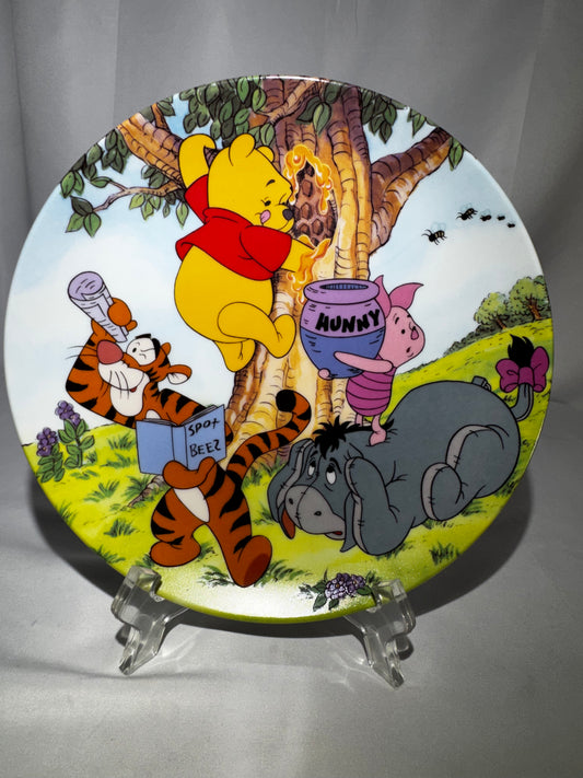 Bradford Exchange Disney Winnie the Pooh A Sticky Situation Plate COA 6th Issue