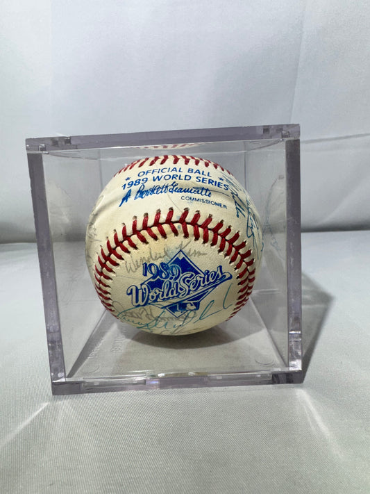 1989 World Series Official Baseball – San Francisco Giants – 32 Autographs – Will Clark, Robby Thompson, Jose Vribe, Matt Williams and Brett Butler autographs