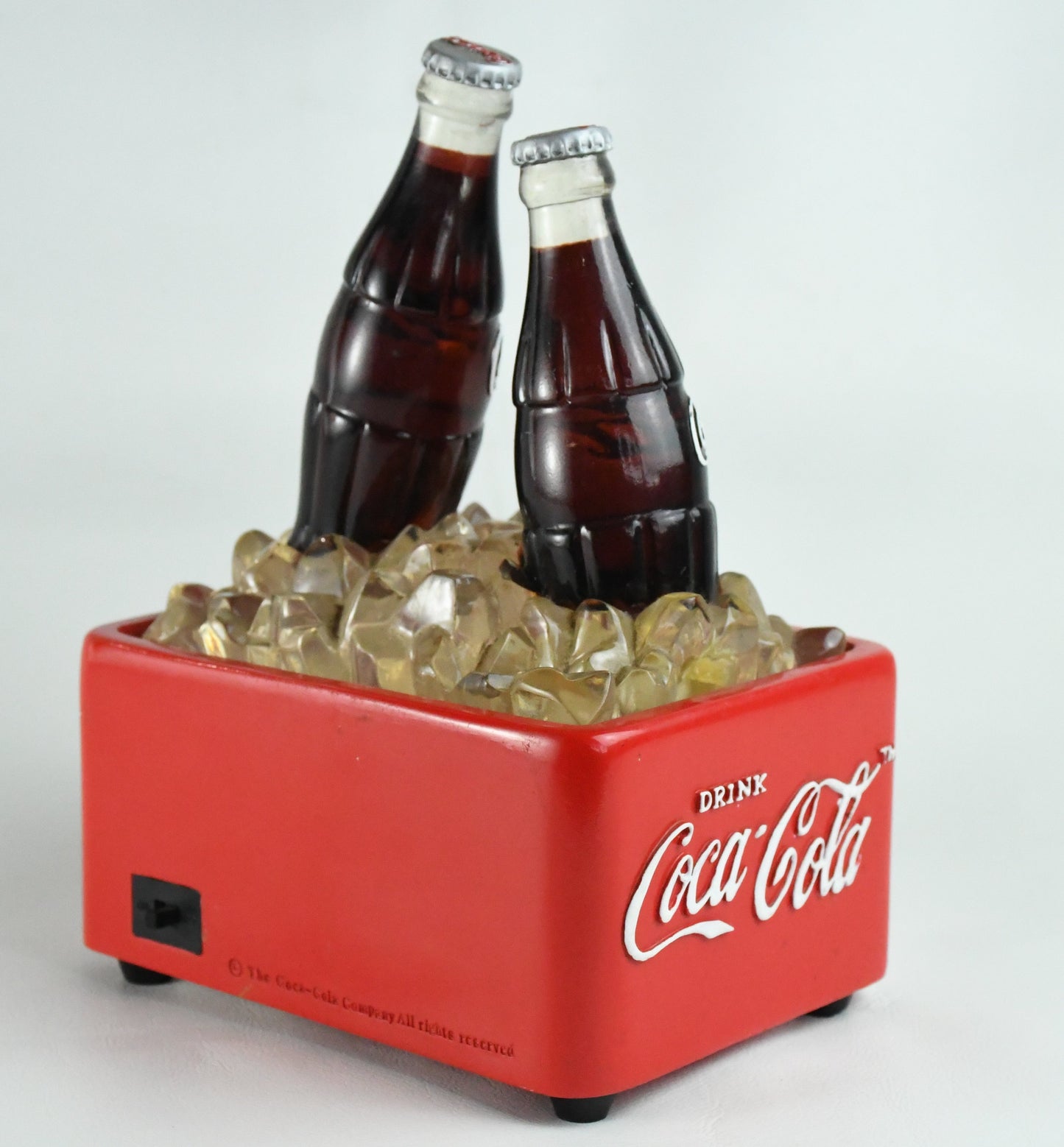 Coca-Cola VTG-Bubbling fountain light up bottles in ice cooler Display