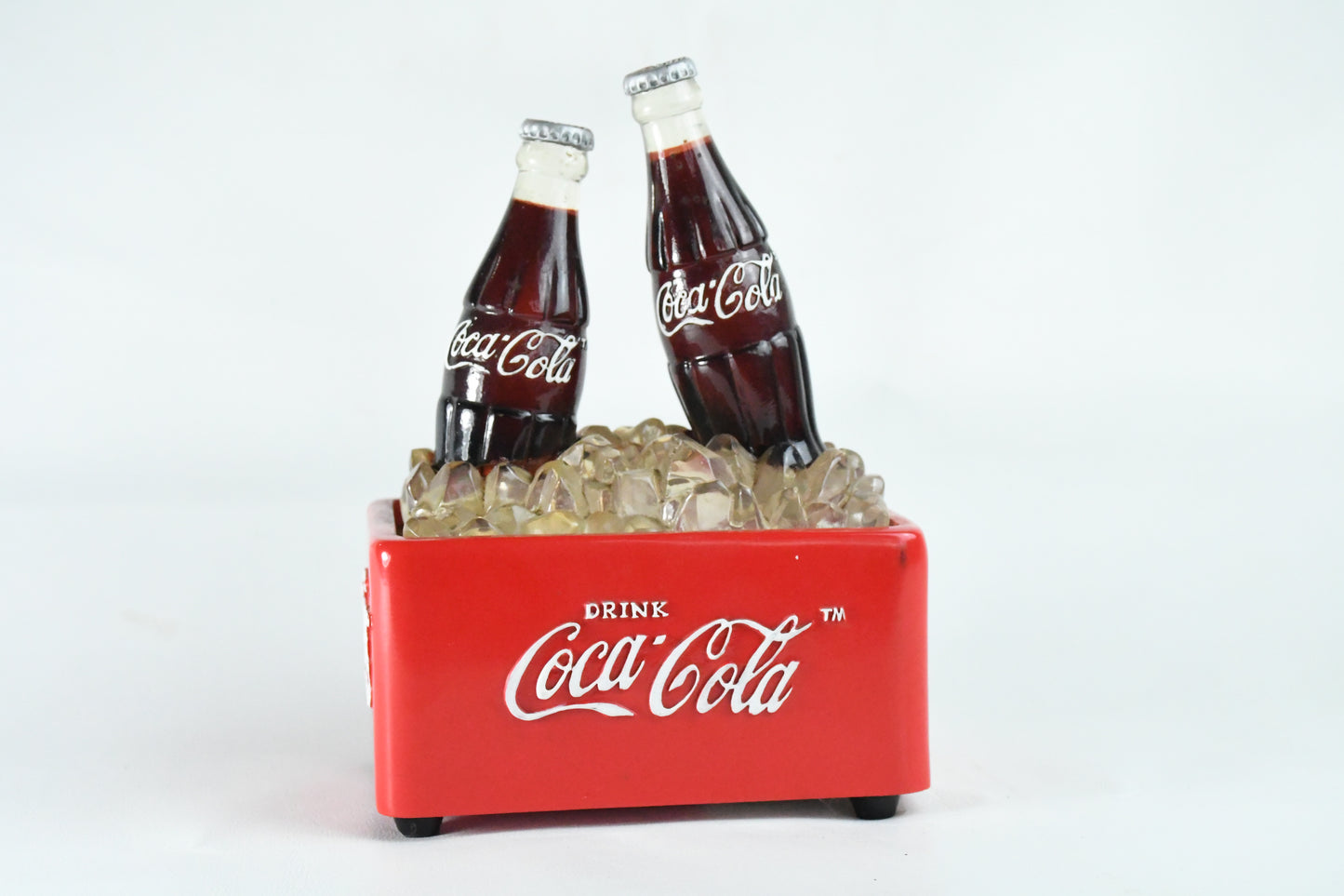 Coca-Cola VTG-Bubbling fountain light up bottles in ice cooler Display