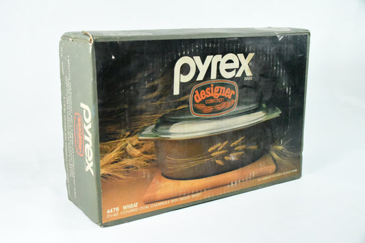 Pyrex-Wheat-4478-2 1/2qt Casserole with wood Trivet-VTG-in box