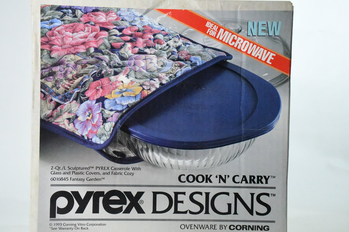 Pyrex Design Ovenware by Corning-1993- 2Qt Casserole w/ glass & plastic Cover & Fabric Cozy 6016845 Fantasy Garden Unopened box VTG