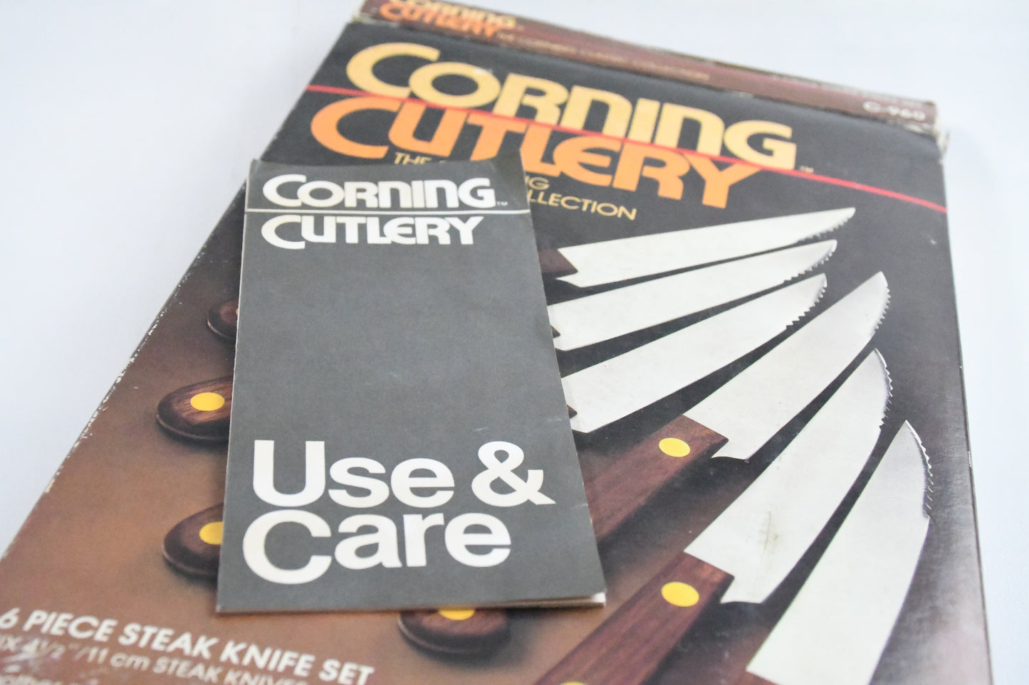 The Corning Classic Collection- Corning Cutlery- C960-6 piece Steak Knife Set-in Box