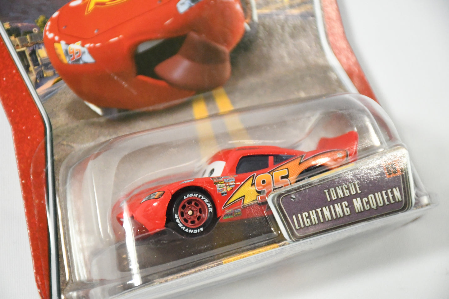 Disney-Pixar-Cars-Mattel-Tongue Lightning McQueen-#09-L6553 M1054-NIB