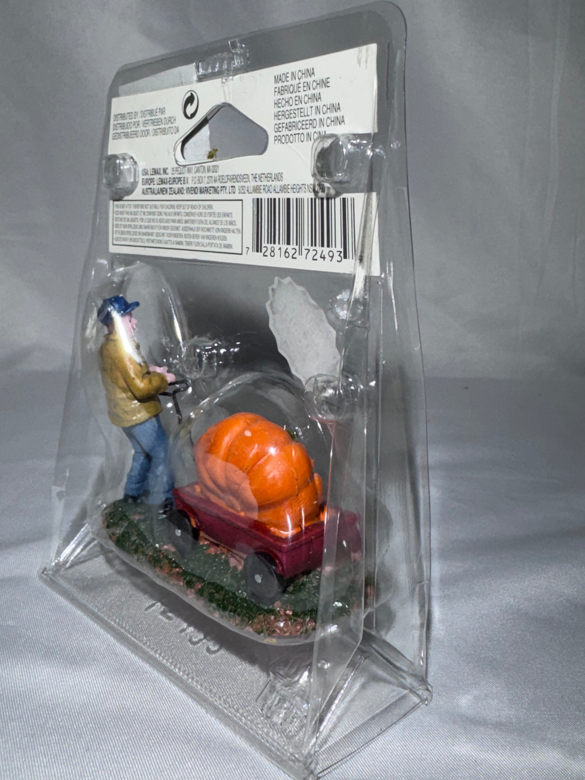 Lemax Spooky Town Giant Pumpkin #72493 – Retired – Unopened Package
