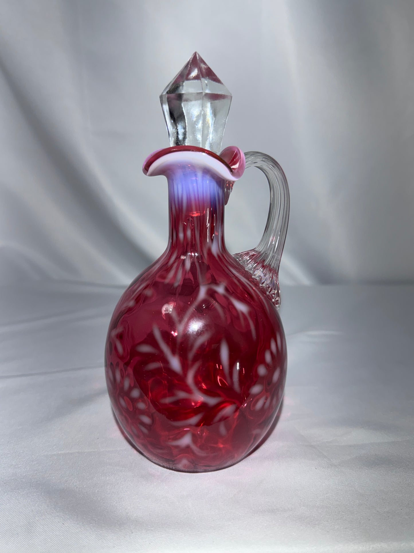 Vintage Cranberry Opalescent “Daisy & Fern” Glass Cruet – 7” – Faceted Stopper