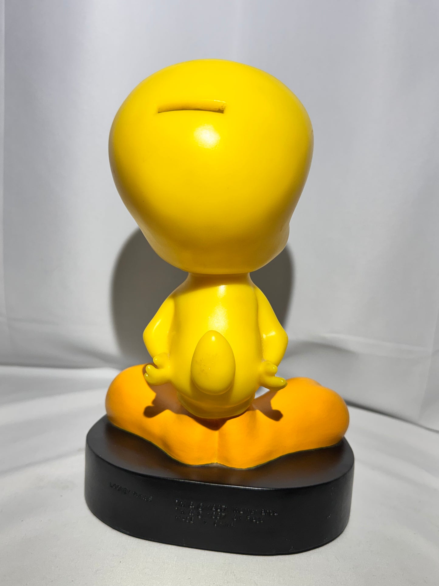 Vintage Looney Tunes Tweety Bird 10.5” Piggy Bank – Six Flags – 1997 Warner Bros