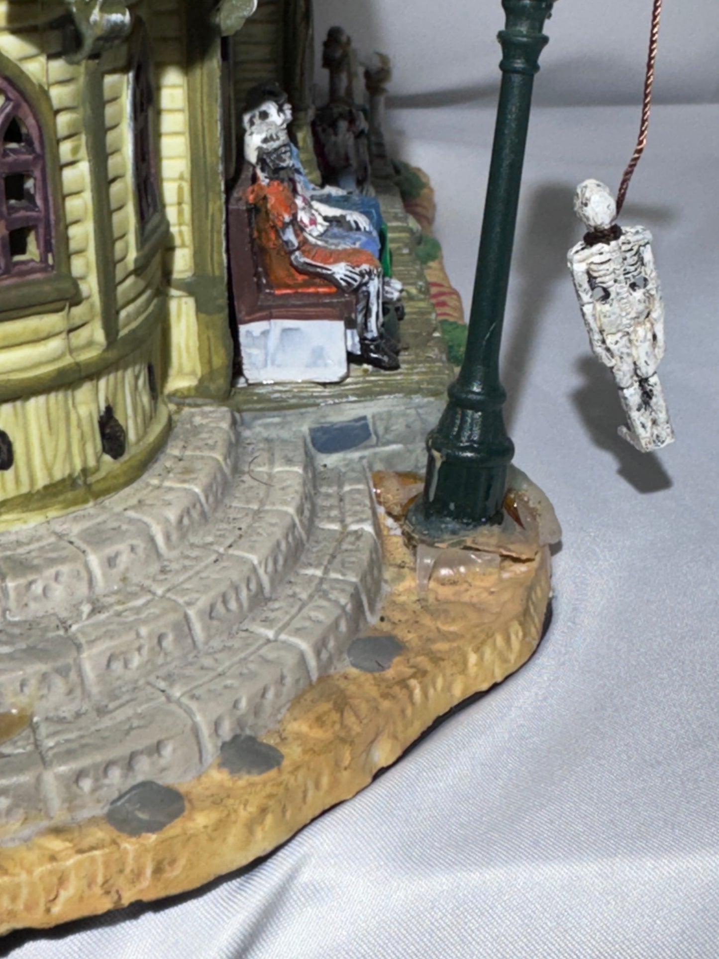 Lemax Spooky Town Phantom Station #85661 – 2008 – Retired 2015 – Haunted Halloween Village