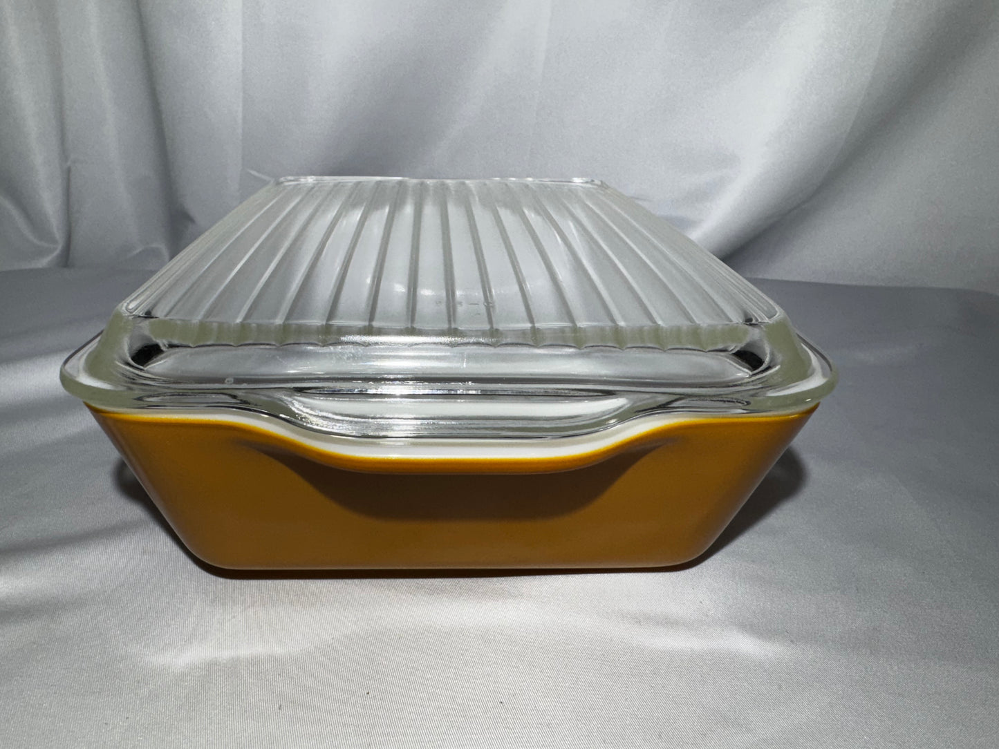 Vintage Pyrex Old Orchard #503 1.5 Qt Casserole Refrigerator Dish w/ Glass Lid Butterscotch