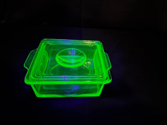 Vintage Hazel Atlas Uranium Glass Refrigerator Dish w/ Lid Green Depression Glass 6”