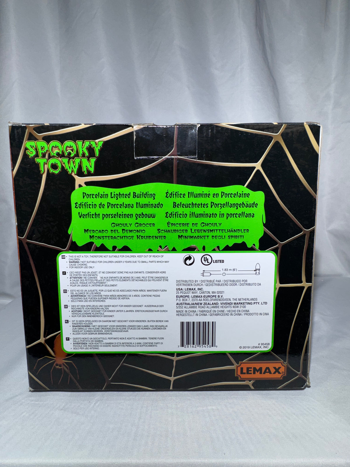 Lemax Spooky Town Ghouly Grocer #95458 – 2019 – Lighted Porcelain Building – Original Box