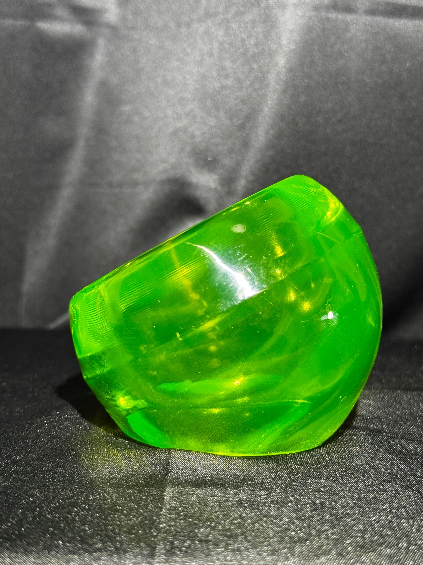 Vintage Viking Uranium Glass Orb Ashtray UV Reactive Green MCM 3.5” Glow Glass￼