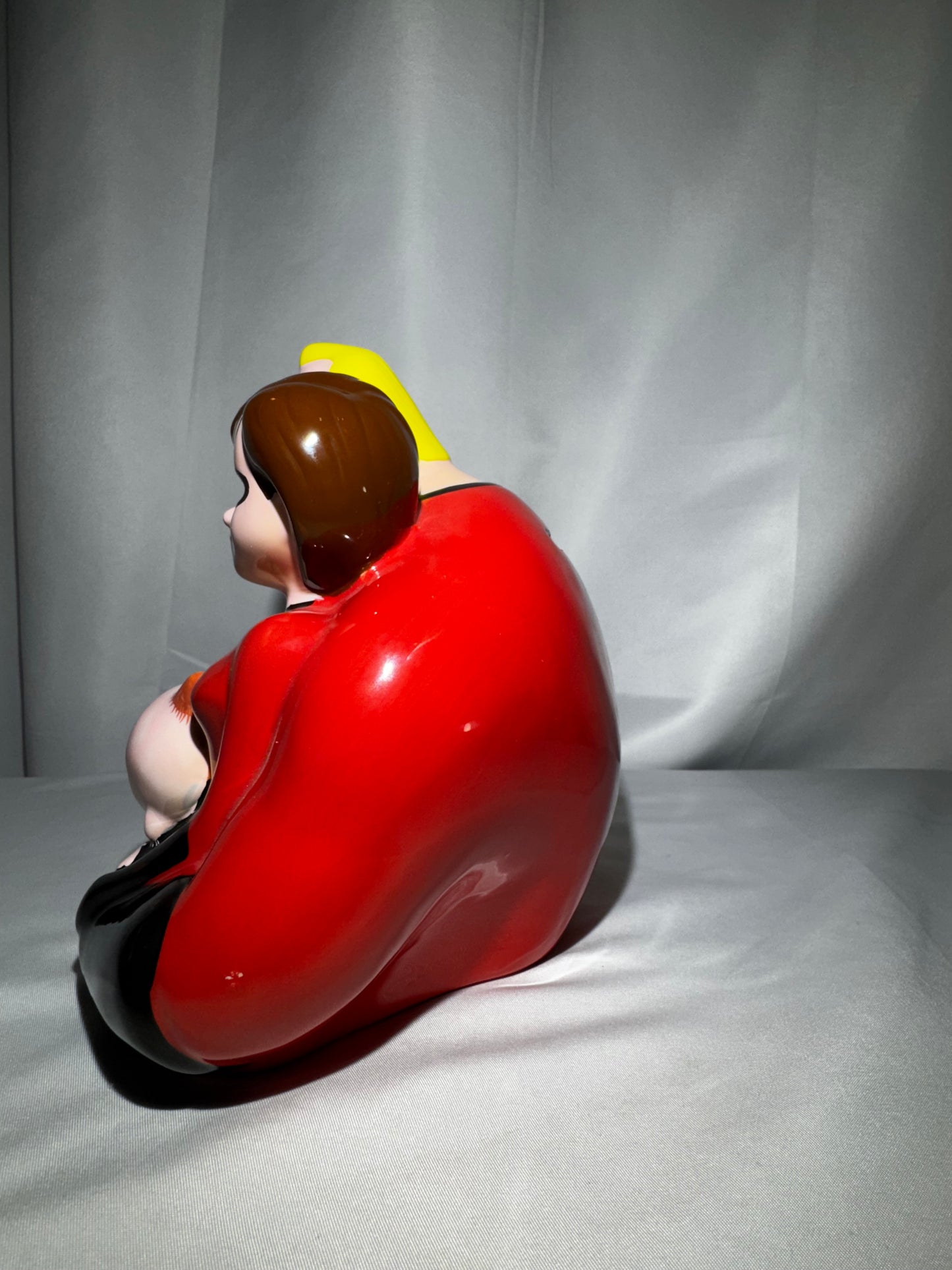 Enesco Disney Pixar The Incredibles Family Ceramic Coin Bank Mr Incredible Elastigirl
