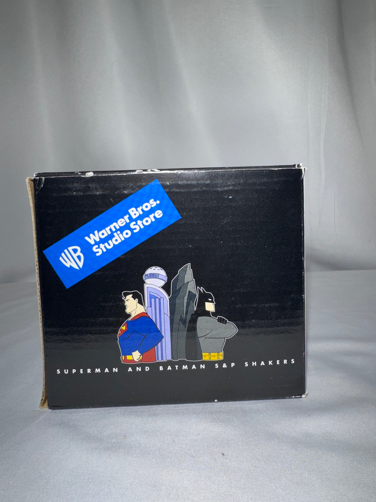 1999 DC Comics Batman & Superman Back-to-Back Salt & Pepper Shakers – Warner Bros. Studio Store
