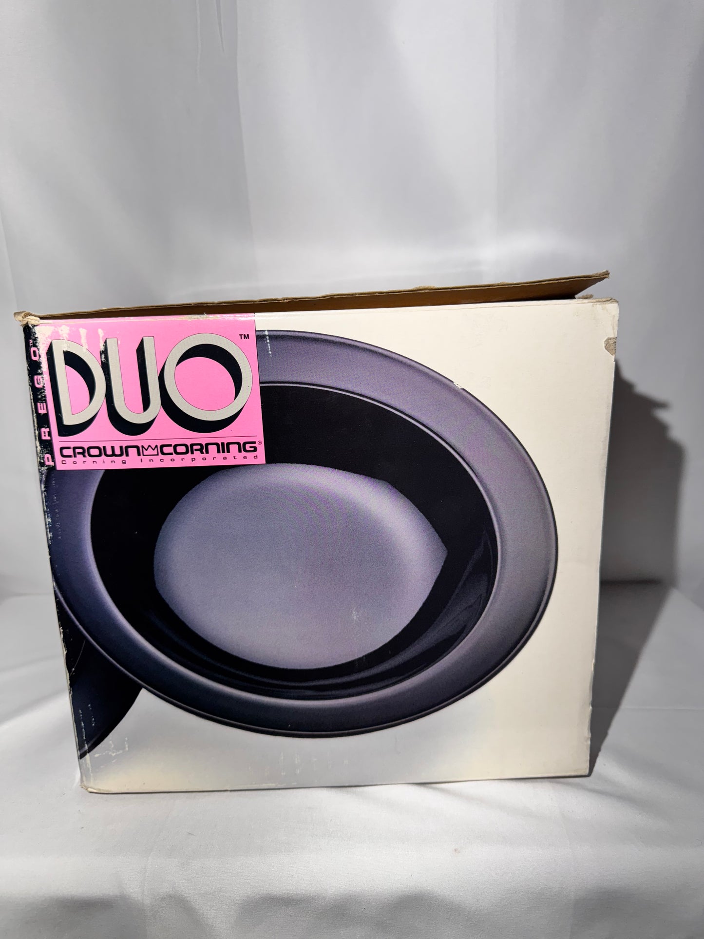 Crown Corning 20 piece Dinnerware set-9230-BBK- Stoneware - Black