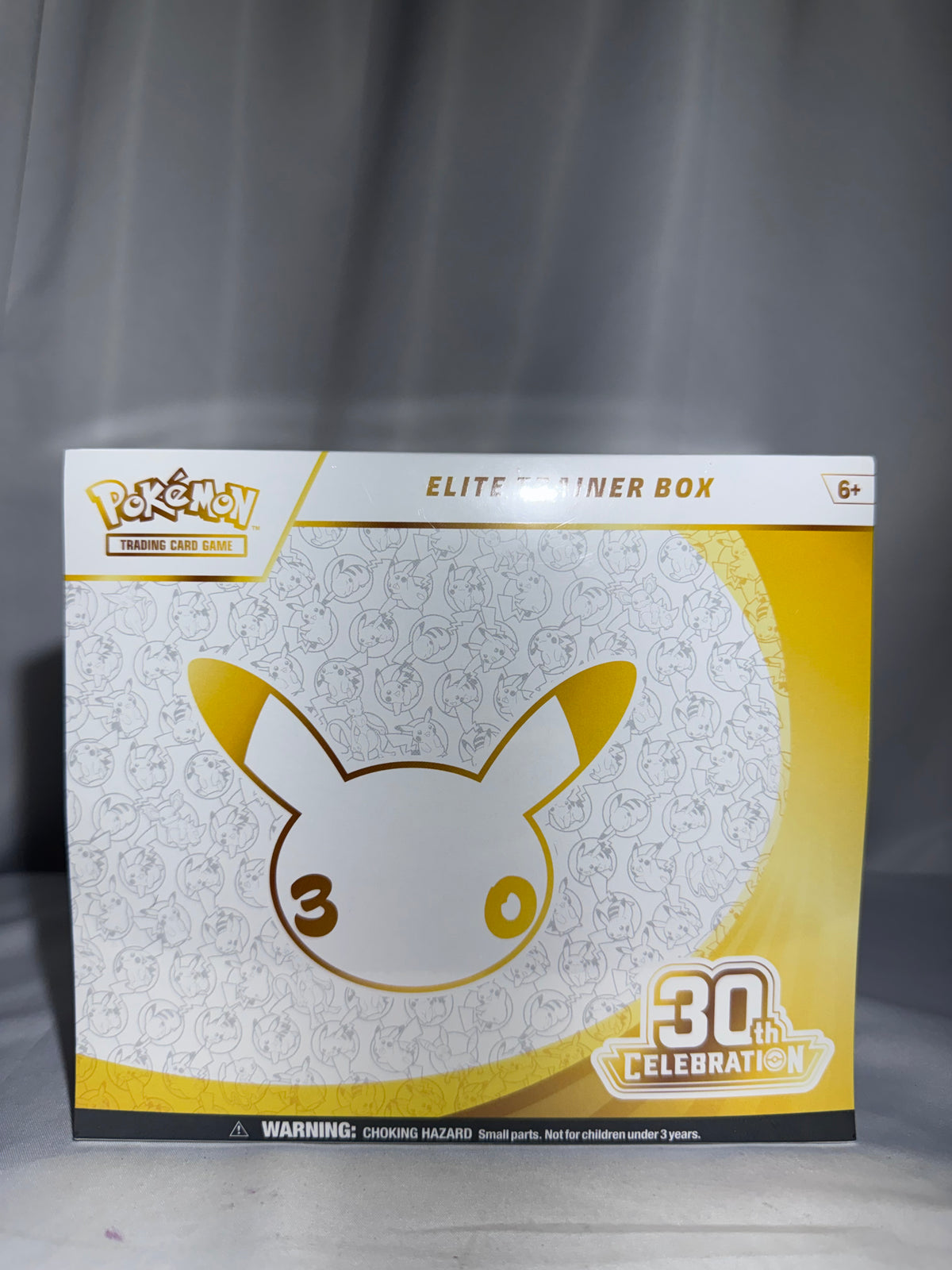 Pokémon TCG: 30th Celebration Elite Trainer Box – 30th Anniversary