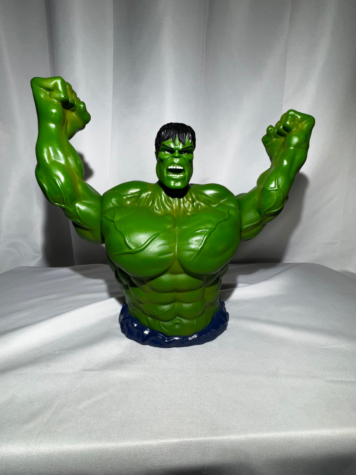 Hasbro 2008 Marvel The Incredible Hulk Bank Moving Arms 9” Figure Coin Bank w/ Stopper